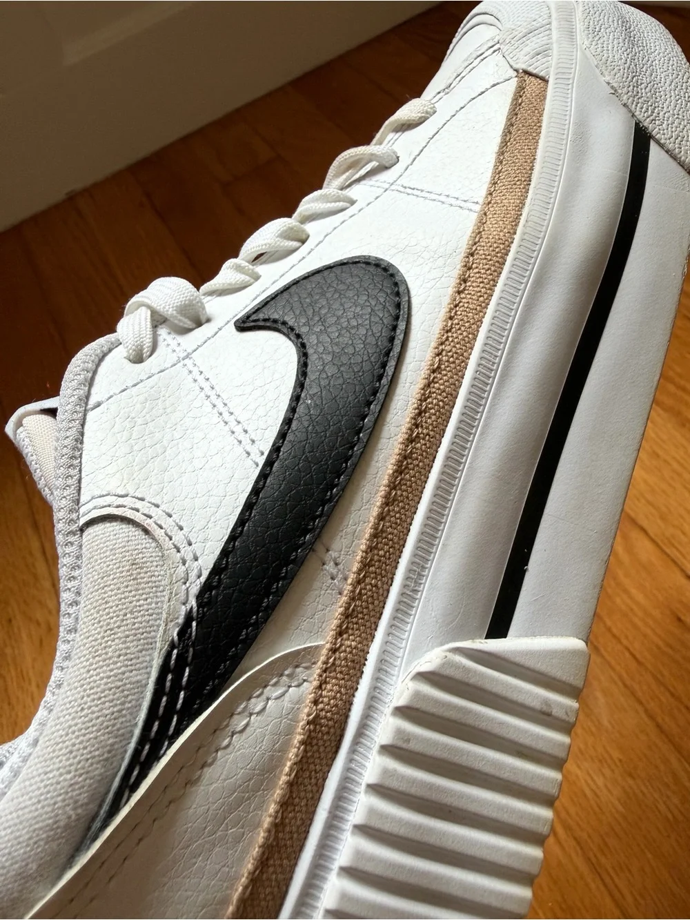 Nike court legacy